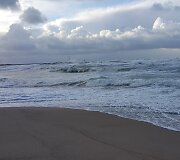 Pajūris vėjuotą lapkričio dieną