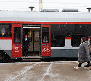 Traukinys i&scaron; Vilniaus į Rygą