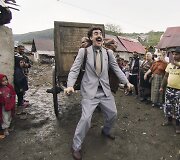 Sachos Barono Coheno personažas Boratas