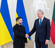 Volodymyras Zelenskis, Gitanas Nausėda