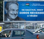Prie&scaron; George'ą Sorosą nukreipta reklaminė kampanija Vengrijoje
