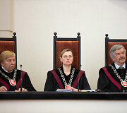 Konstitucinis Teismas skelbia nutarimą