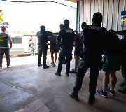 Ispanijoje likviduoti &scaron;e&scaron;i nelegalūs tabako fabrikai