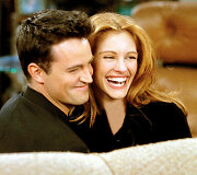 Matthew Perry ir Julia Roberts seriale &bdquo;Draugai&ldquo; (1995 m.)