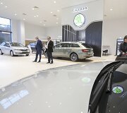 Naujasis &bdquo;&Scaron;koda&ldquo; automobilių pardavimo salonas
