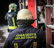 Vilniaus autoservise kilo nedidelis gaisras