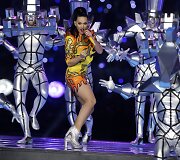 Per rungtynių pertrauką koncertavo dainininkė Katy Perry