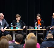 Diskusija &bdquo;Negrožinės literatūros sukelstėjimas: ką ir kodėl skaitome?