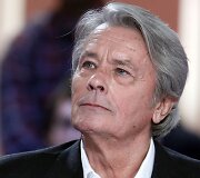 Alainas Delonas &scaron;venčia 78-ąjį gimtadienį