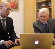 Technologijų galia: daugiau nei 37 000 žmonių jau tapo &scaron;imtmečio signatarais