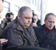 Sausio 13-osios įvykių bylos įtariamasis atvesdintas į teismą.
