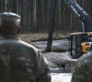 Dingusių JAV karių gelbėjimo operacija i&scaron; arti