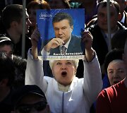 Donecke protestuotojai kvietė sugrįžti V.Janukovyčių