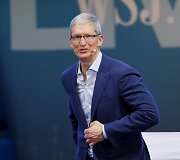 27. &bdquo;Apple&ldquo; generalinis direktorius Timas Cookas