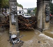Potvynio padariniai Lamalu le Beno mieste, Prancūzijoje.