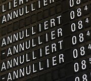 Vokietijoje dėl streiko at&scaron;aukti &scaron;imtai skrydžių