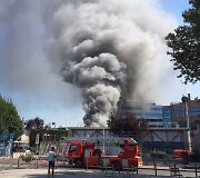 Svarbioje Paryžiaus traukinių stotyje dėl didžiulio gaisro paralyžiuotas eismas