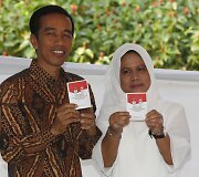 Kandidatas į Indonezijos prezidentus Joko &bdquo;Jokowi&ldquo; Widodo su žmona Iriana
