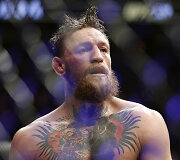 Chabibas Nurmagomedovas ir Conoras McGregoras &ndash; jų mū&scaron;is virto laukine scena.
