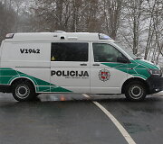 Trečiadienio vidurdienį Vilniuje, Verkių gatvėje, įvyko masinė avarija, kur sudaužyti 3 automobiliai