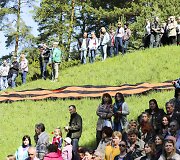 Antakalnio kapinėse &ndash; gėlių ir Georgijaus juostelių jūra