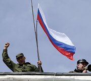 Prorusi&scaron;ki Krymo aktyvistai i&scaron;kėlė Rusijos vėliavą ant Ukrainos karinių jūrų pajėgų &scaron;tabo Sevastopolyje 