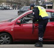 Policija kovo 17 dieną stabdė transporto priemones, kurių numeriai baigiasi lyginiu skaičiumi.