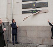 Vilniaus rotu&scaron;ės sienoje atidengta lenta, skirta &bdquo;Vilniui &ndash; Europos kultūros sostinei 2009&ldquo; atminti
