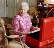 Rugsėjo 8 diena. Didžiosios Britanijos karalienė Elizabeth tapo ilgiausiai &scaron;alį valdžiusia monarche