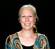 Grace Sutter Hodgins i&scaron; Ohajo valstijos, JAV &bdquo;Prie&scaron; keletą metų nusipirkome Kanadoje žemės ir pradėjome statytis sau namą. Mano tėvai atvyko į JAV i&scaron;kart po Antrojo pasaulinio karo, manau, kad seku jų pėdomis vykdama į kitą &scaron;alį.&ldquo;
