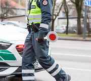 Kelių policijos reidas Tvirtovės alėjoje