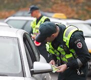 Vilniaus policija gaudė A juostą užimančius automobilių vairuotojus