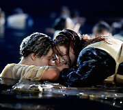 Kate Winslet ir Leonardo DiCaprio filme &bdquo;Titanikas&ldquo; (1997 m.)