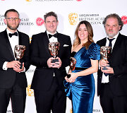 Jamesas Newtonas, Zacas Beattie, Georgina Cammalleri ir Rupertas Housemanas