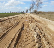 Pažeistos rajoninių kelių dangos