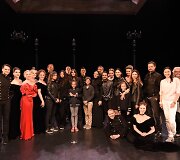 Monica Bellucci su Anželika Cholina ir jos teatro trupe