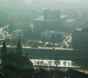 Vilnius paniręs į melsvą rūką