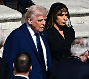 Donaldas Trumpas ir Melania Trump / AFP