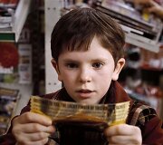 Freddie Highmore'as filme &bdquo;Čarlis ir &scaron;okolado fabrikas&ldquo;