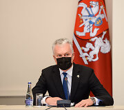 Gitanas Nausėda susitiko su &scaron;vietimo, mokslo ir sporto ministre Jurgita &Scaron;iugždiniene ir sporto bendruomenės atstovais
