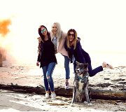 Grupės &bdquo;Queens of Roses&ldquo; narės