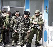 Sevastopolyje i&scaron; Ukrainos karinių jūrų pajėgų &scaron;tabo i&scaron;eina Ukrainos pareigūnai