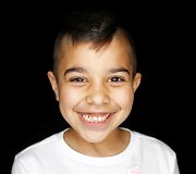 Yazan Almadani (7 metų) i&scaron; Bagdado, Irako &bdquo;Manau, kad Kanada yra mūsų namai, norėčiau būti futbolo žaidėju.&ldquo;