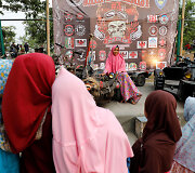 Motorolerių &bdquo;Vespa&ldquo; transformacijos festivalyje Indonezijoje