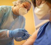 Vilniaus miesto klinikinės ligoninės medikų vakcinacija nuo COVID-19