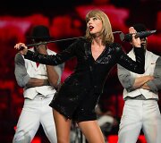 Seksualiausias koncertinis turas: Taylor Swift &bdquo;1989&ldquo;