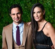 Dizaineris Zacas Posenas ir Demi Moore