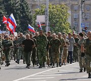 Donecke separatistai Ukrainos nepriklausomybės dieną surengė ukrainiečių belaisvių &bdquo;paradą&ldquo;