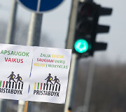 Akcija &bdquo;Žalią &scaron;viesą saugiam vaikų keliui į mokyklas&ldquo;