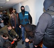 Į Vilniaus apylinkės teismą atvedami sulaikytieji teisėjų korupcijos byloje
